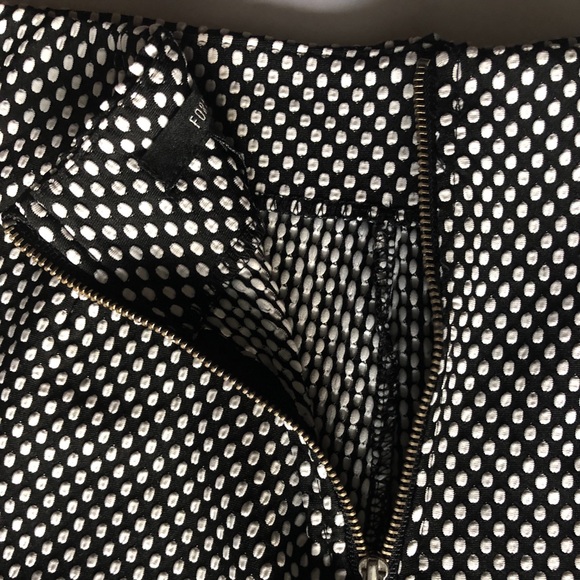 Shorts - Picture 5 of 6